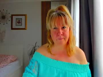 blonde_angel20