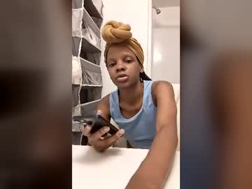 ebonypetite15
