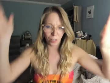 nikkib653466