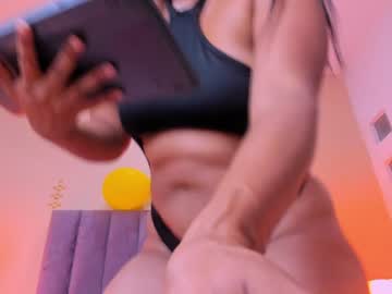 scarlet_pielcanela
