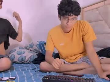 star_twins18