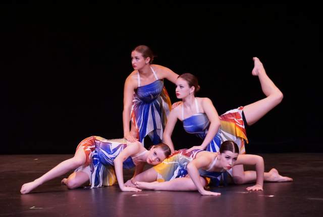 Dancers — 46