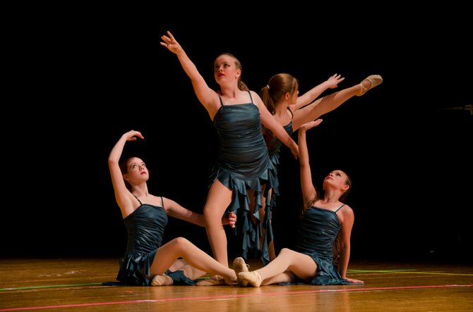 Dancers — 14