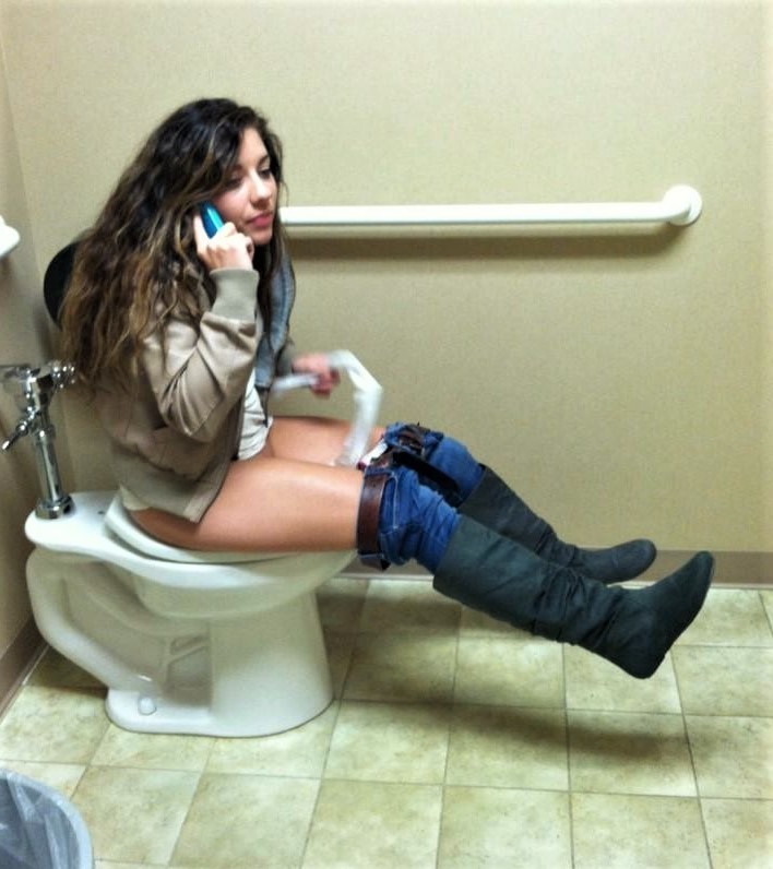 Toilet Sitting mh — 56