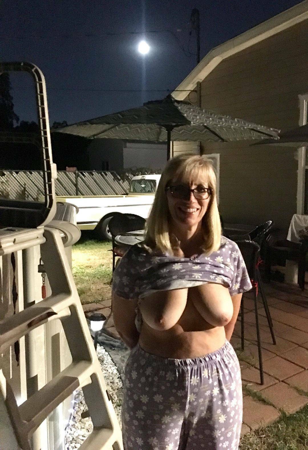 Neighbors with Secrets — 28