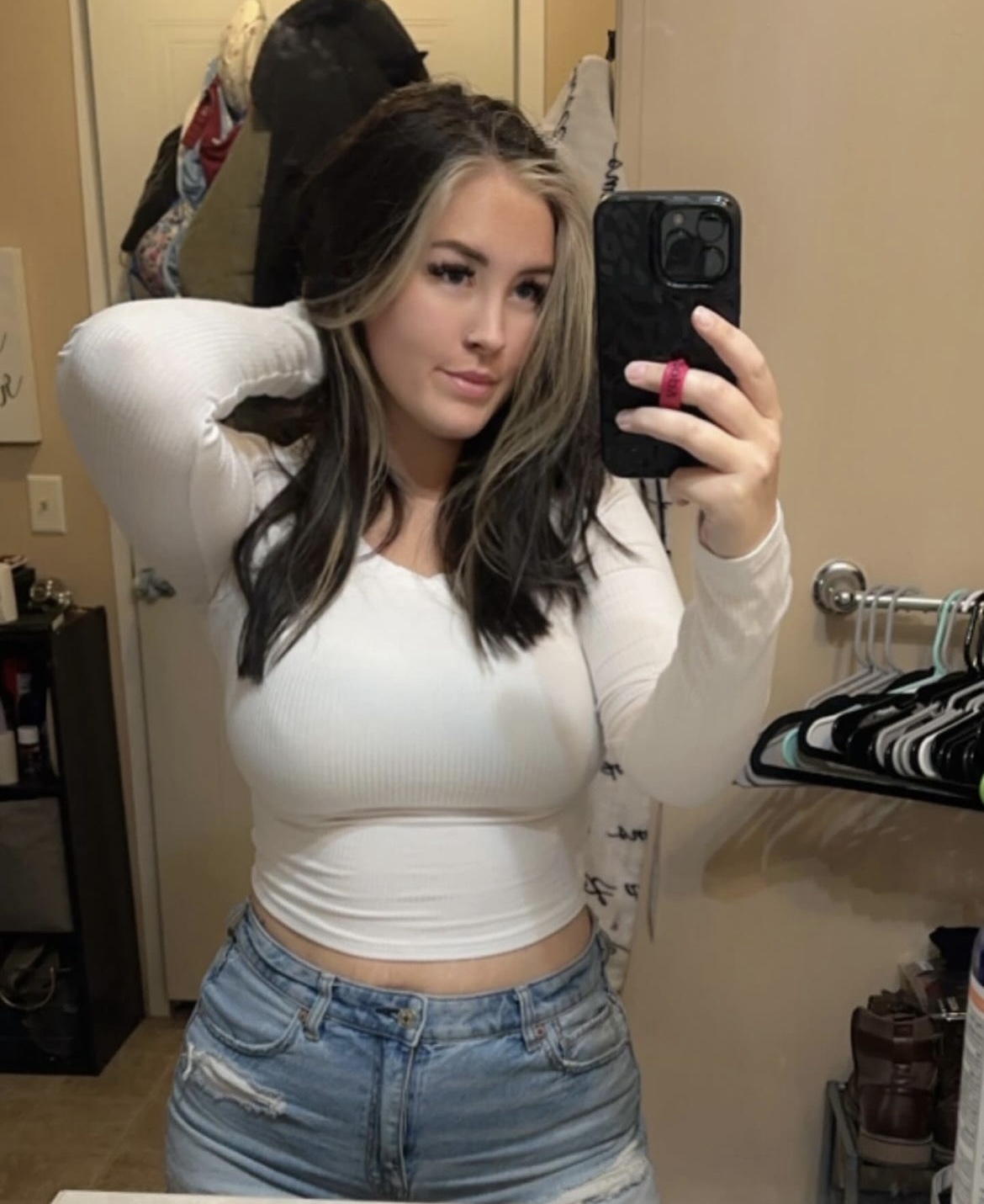 decent body, average face, nothing special — 27