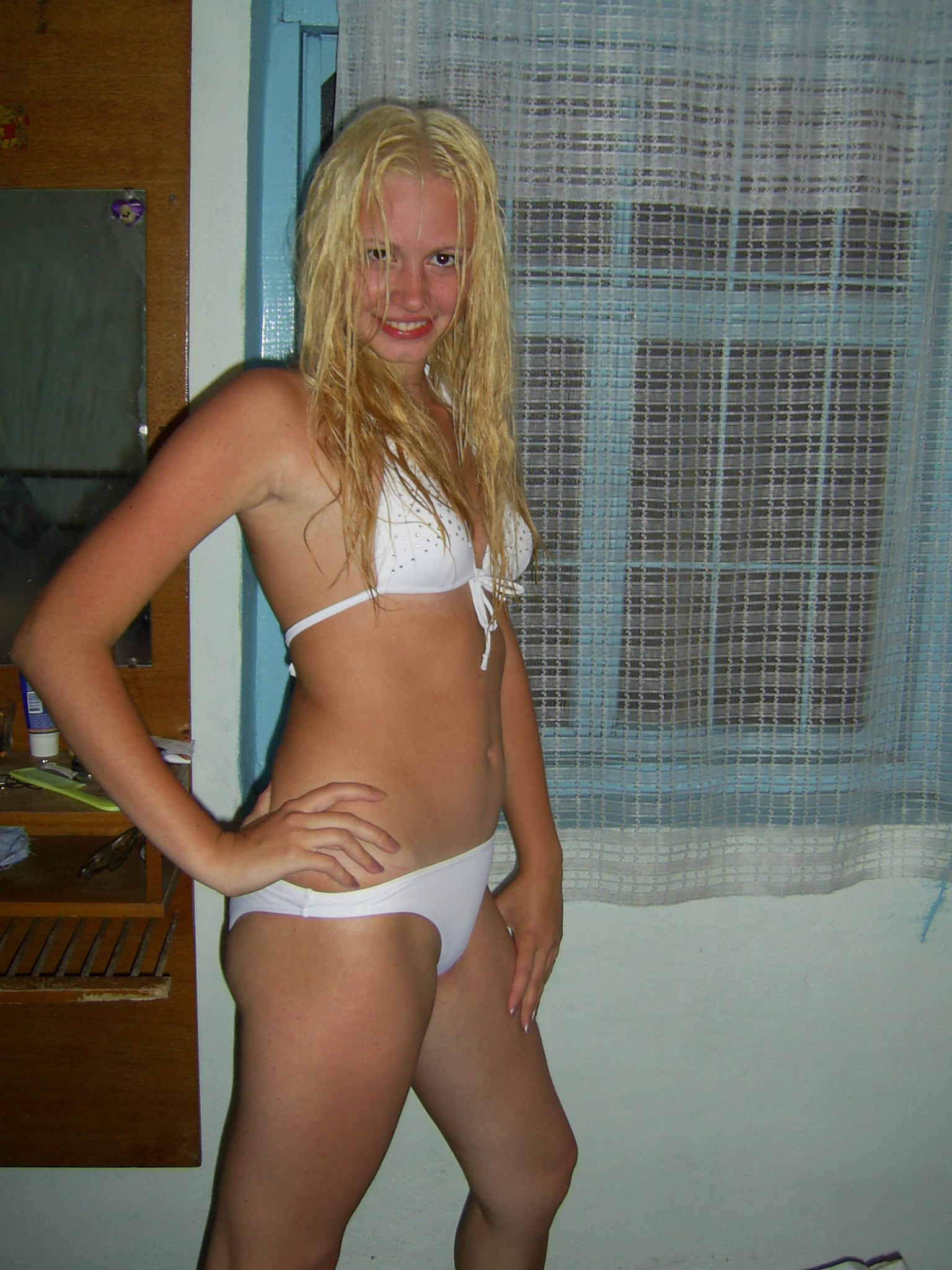 Amateur Girls Holiday Pics — 26