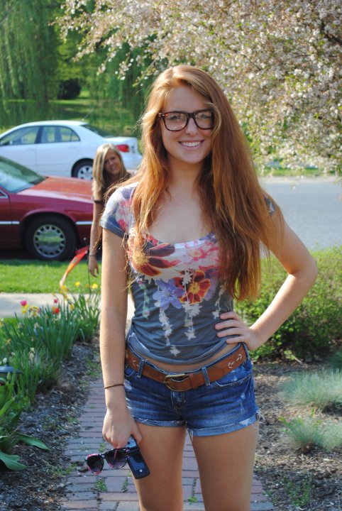 Attractive NN SFW — 25