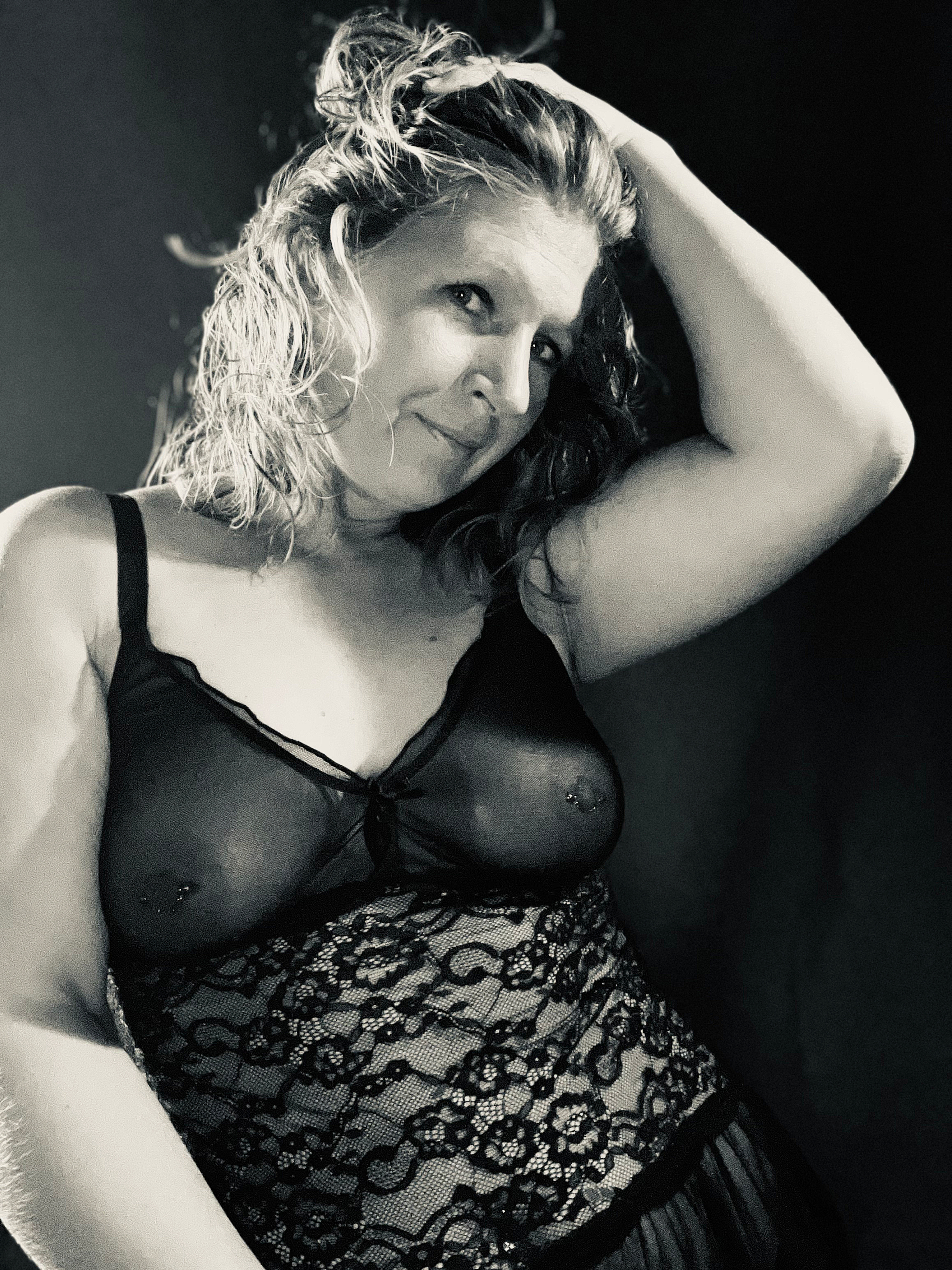 My wife posing.....tell me what you think of her — 23