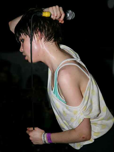 Alice Glass — 17