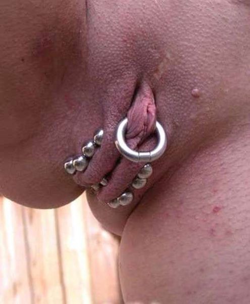 Piercings tattoos and complements — 40
