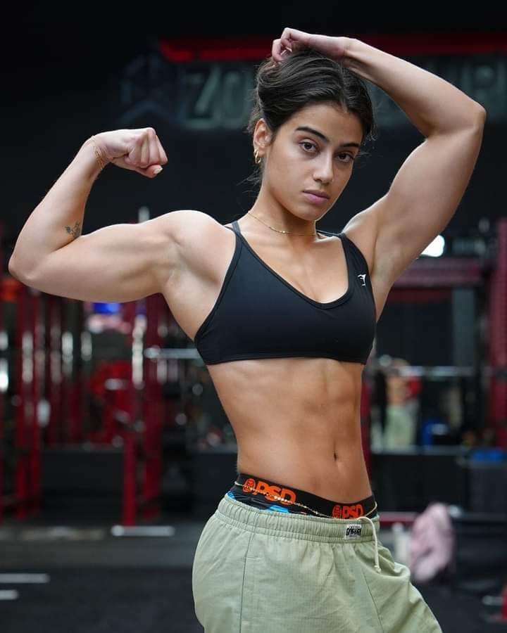 Sara Saffari (sexy Victim/garrote) fucktoy — 24