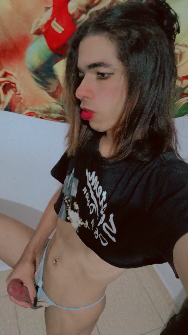 Novinha viadinha mulher trans safada de cueca — 5